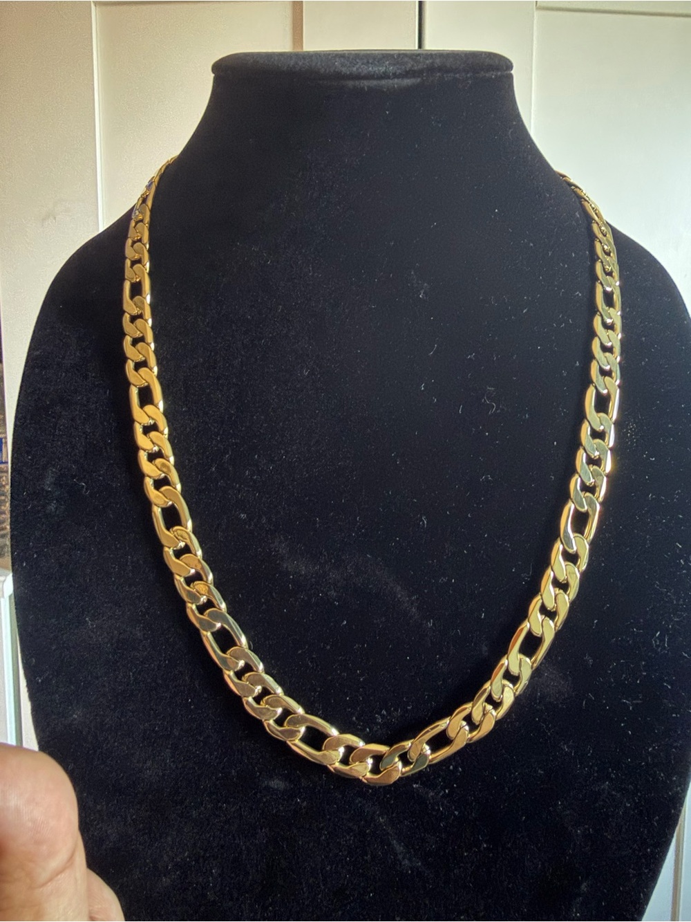 Source Unknown Gold Cuban Link Chain Necklace for Men